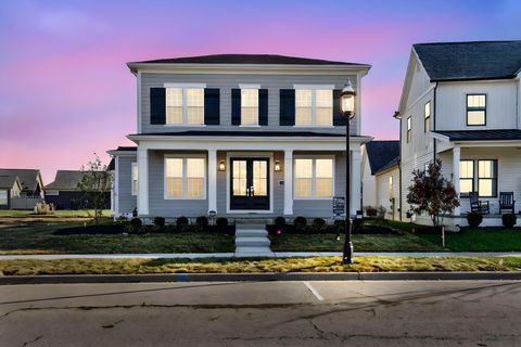 Photo of 3708 Beulah Park Drive, Grove City, OH 43123 (MLS # 225045555)