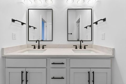 Tiny photo for 3708 Beulah Park Drive, Grove City, OH 43123 (MLS # 225045555)