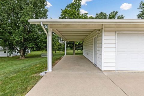 Tiny photo for 4461 New Carlisle Pike, Springfield, OH 45504 (MLS # 226001796)