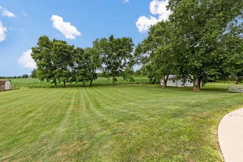 Tiny photo for 4461 New Carlisle Pike, Springfield, OH 45504 (MLS # 226001796)