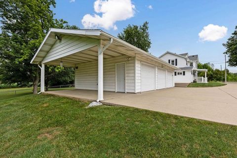 Tiny photo for 4461 New Carlisle Pike, Springfield, OH 45504 (MLS # 226001796)