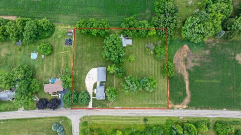 Tiny photo for 4461 New Carlisle Pike, Springfield, OH 45504 (MLS # 226001796)