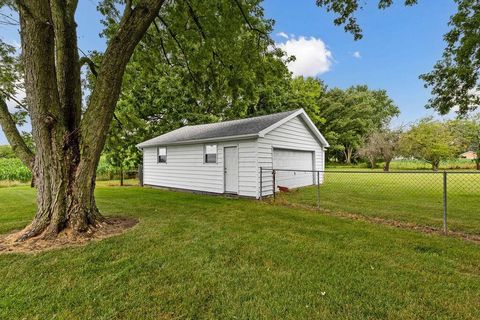 Tiny photo for 4461 New Carlisle Pike, Springfield, OH 45504 (MLS # 226001796)