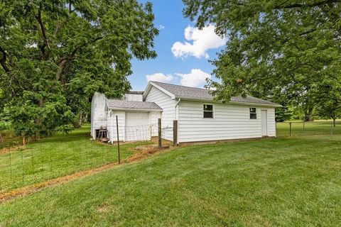 Tiny photo for 4461 New Carlisle Pike, Springfield, OH 45504 (MLS # 226001796)