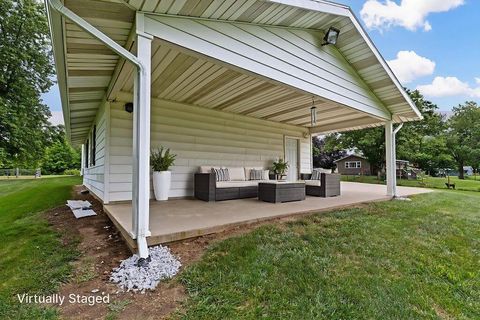 Tiny photo for 4461 New Carlisle Pike, Springfield, OH 45504 (MLS # 226001796)