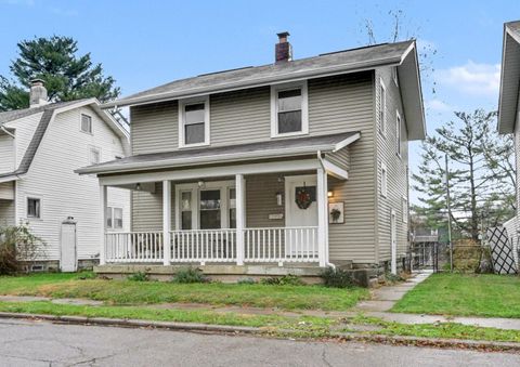 Photo of 84 N Fulton Avenue, Newark, OH 43055 (MLS # 225044244)