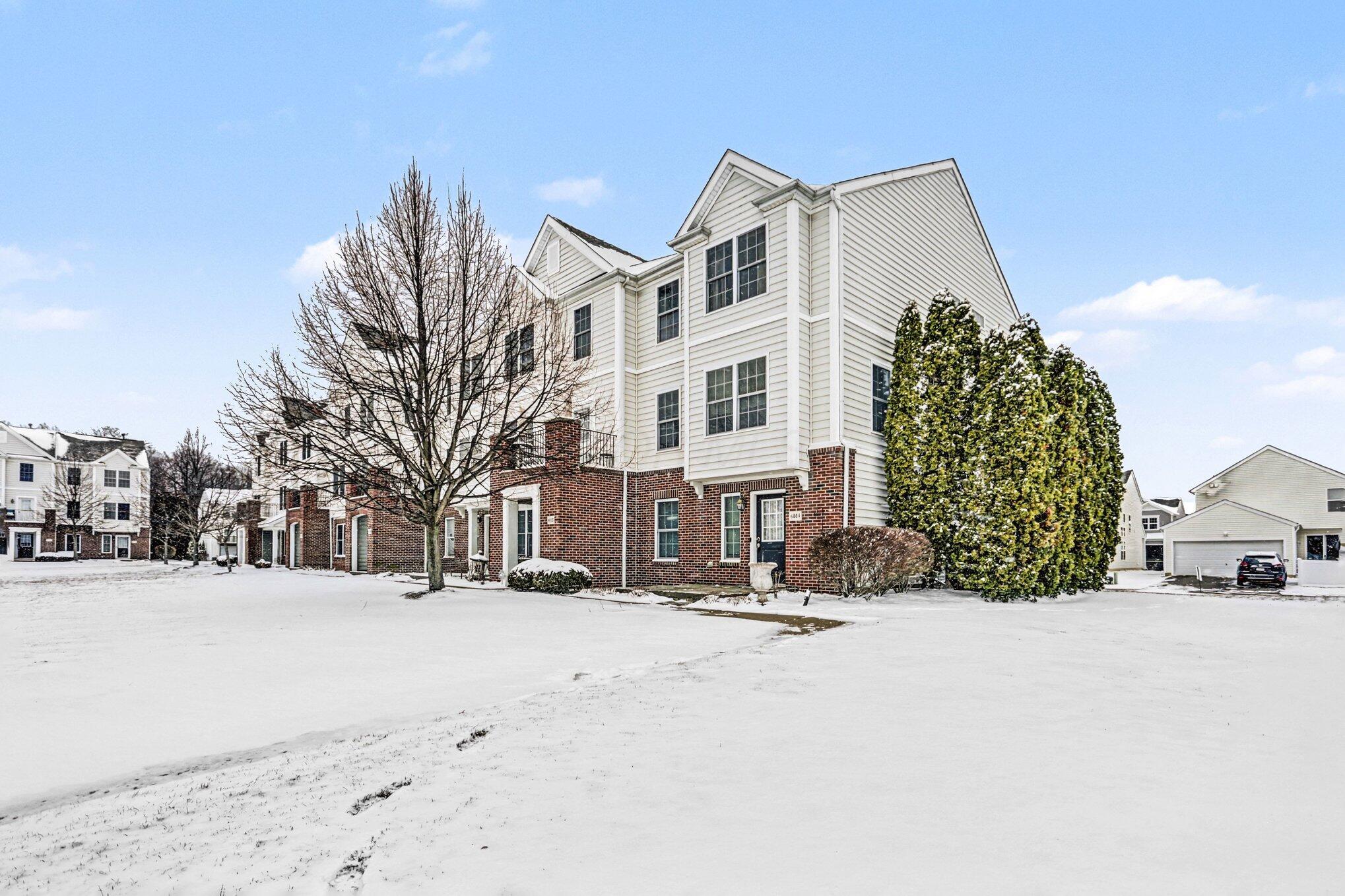 6004 Woodshire Drive 108