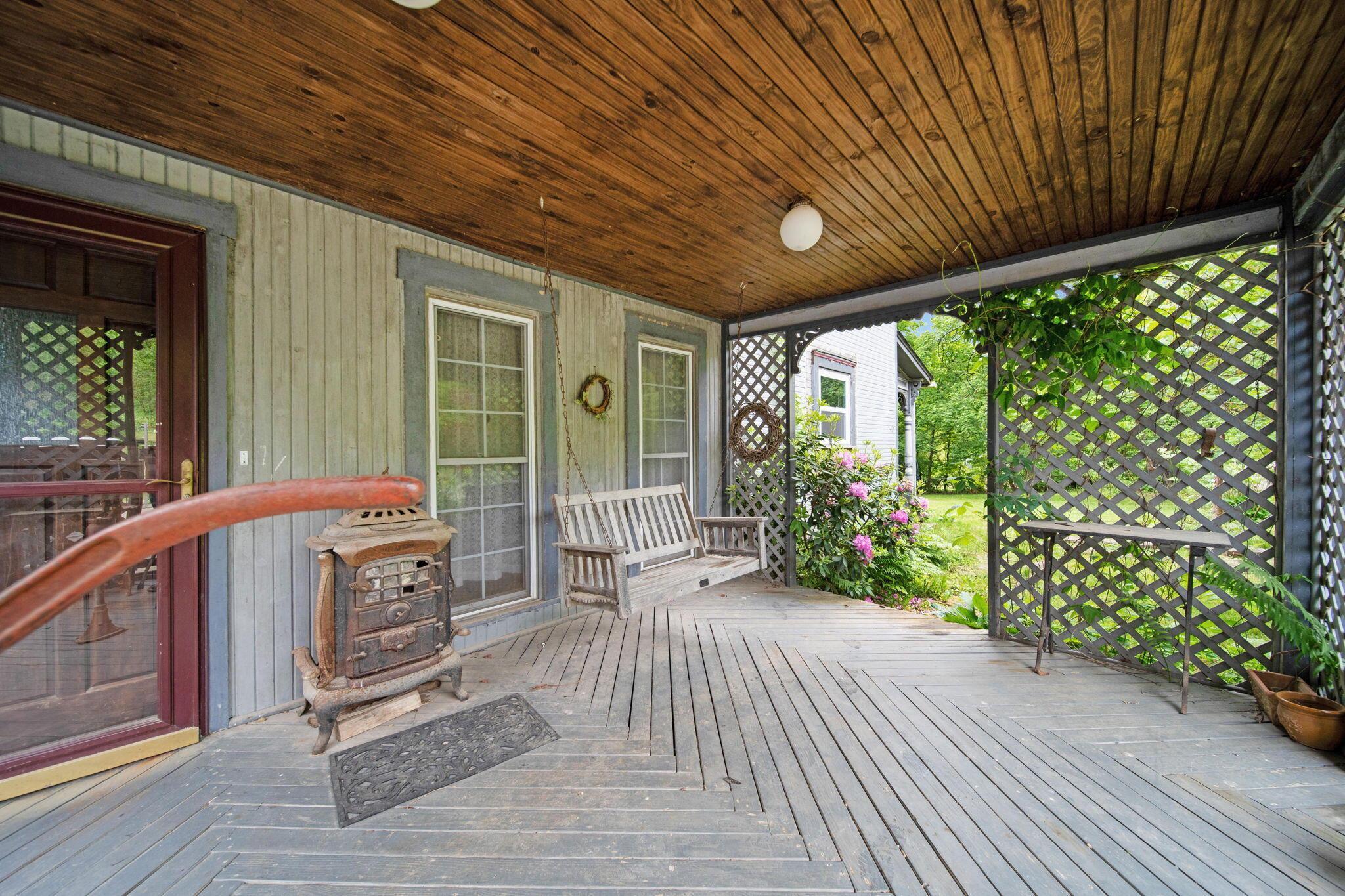 3890 Pert Hill Road, Hopewell, Ohio image 12