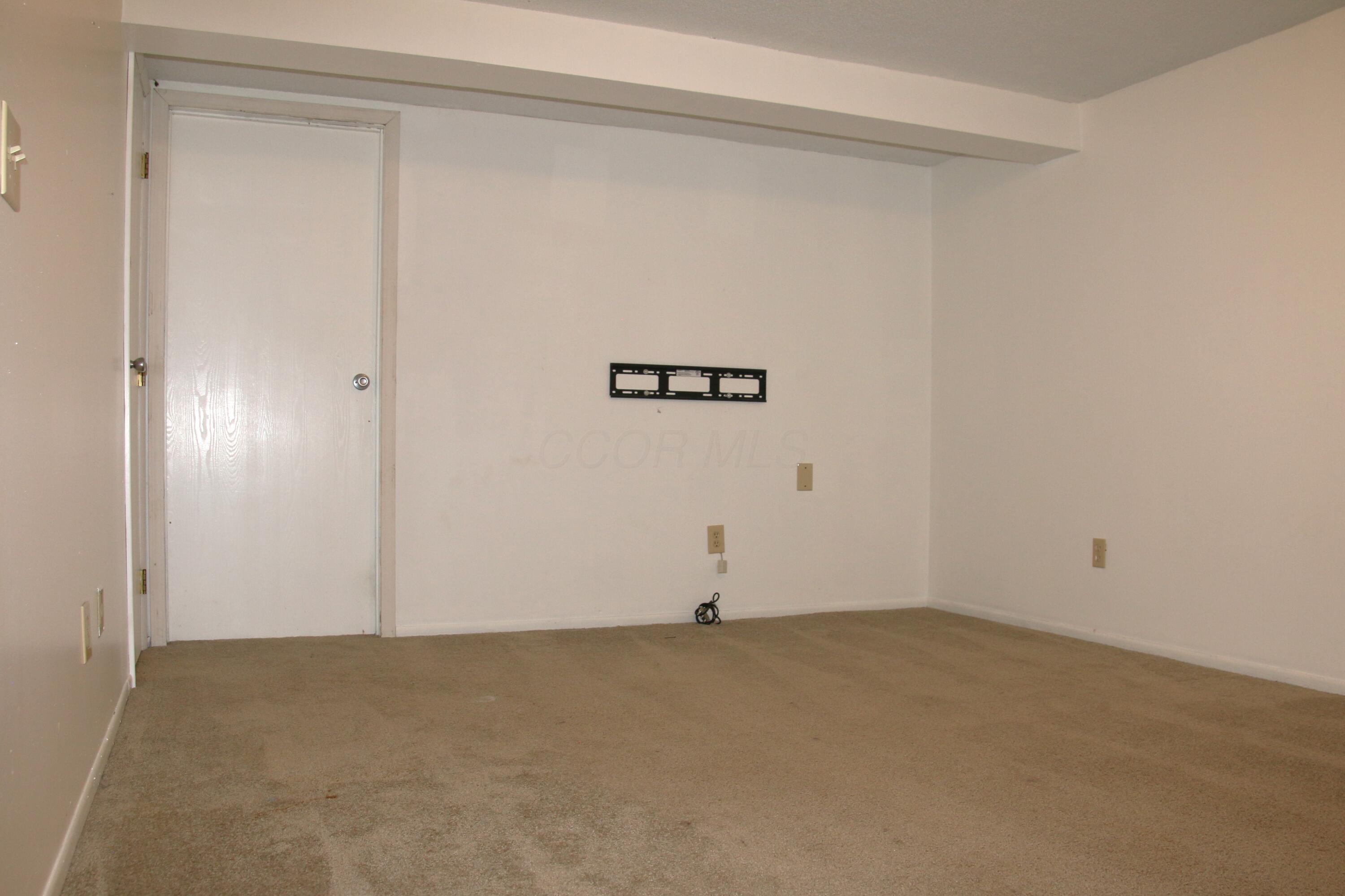 Hilliard, Ohio 43026, United States, 2 Bedrooms Bedrooms, ,2 BathroomsBathrooms,Residential,Active,224081