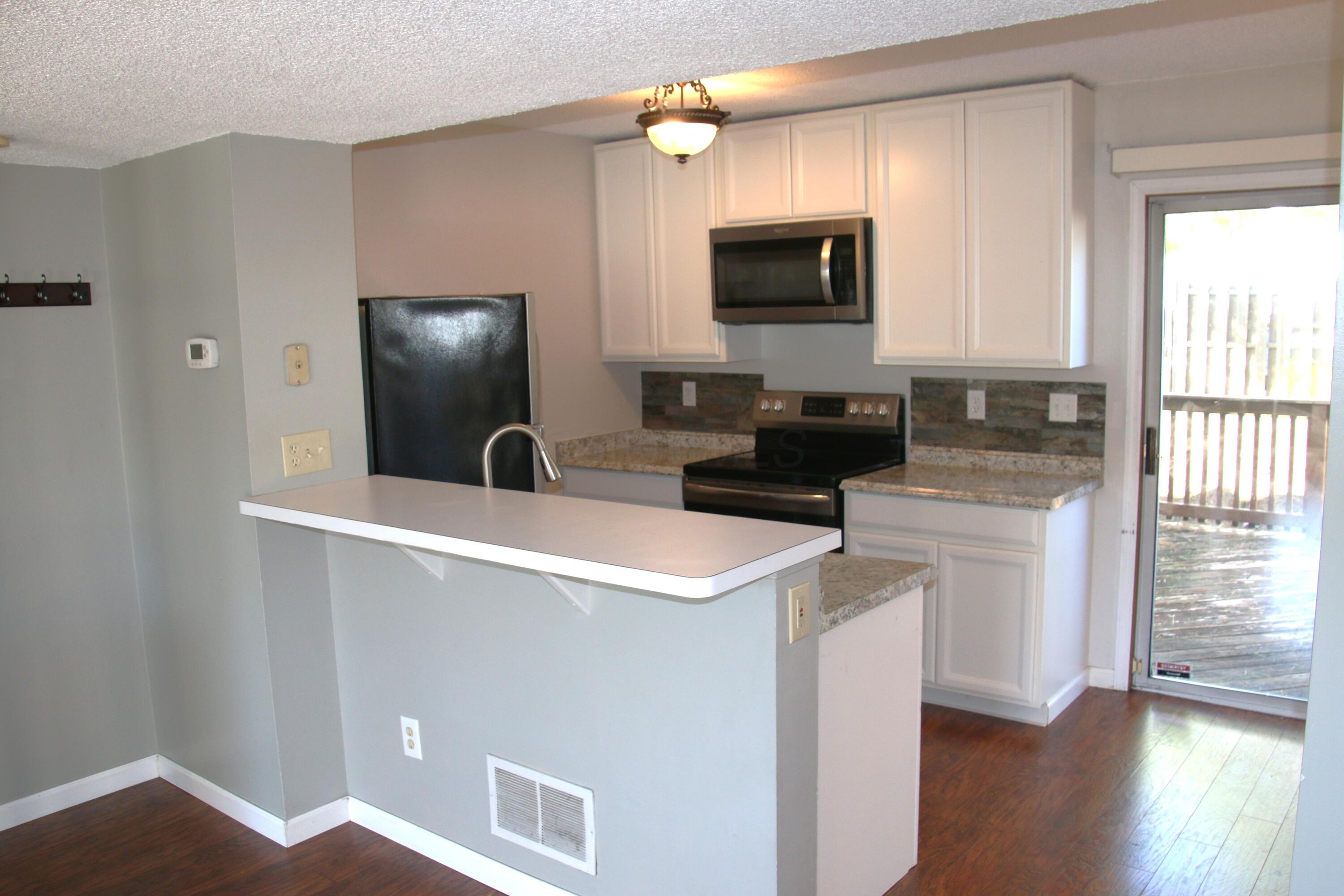 Hilliard, Ohio 43026, United States, 2 Bedrooms Bedrooms, ,2 BathroomsBathrooms,Residential,Active,224081