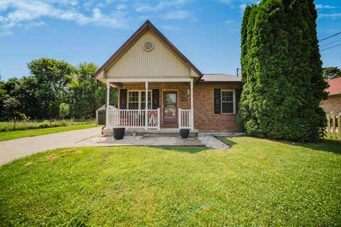 Photo of 959 Champion Avenue, Lancaster, OH 43130 (MLS # 226026428)