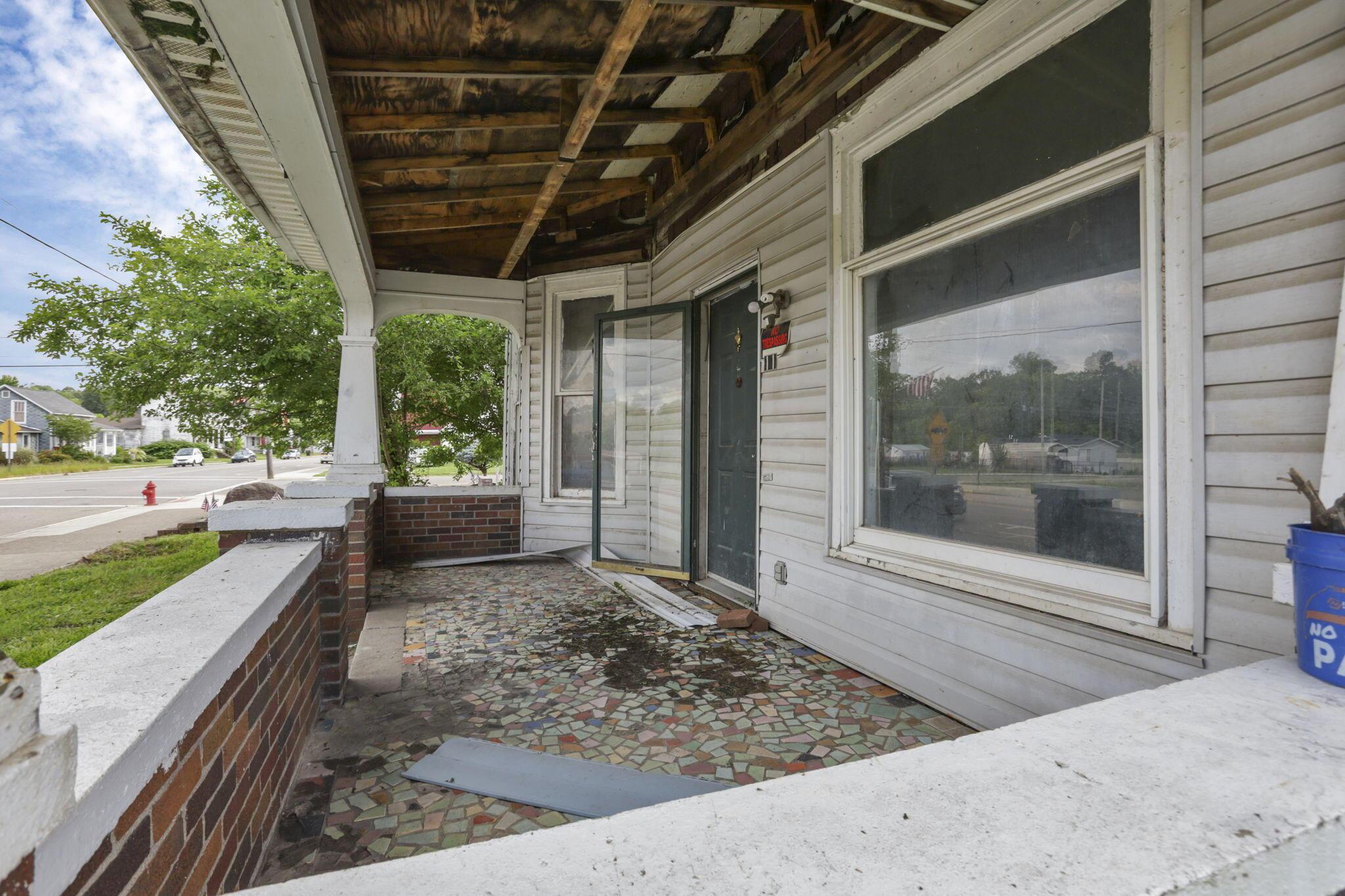 11 N Main Street, Roseville, Ohio image 12