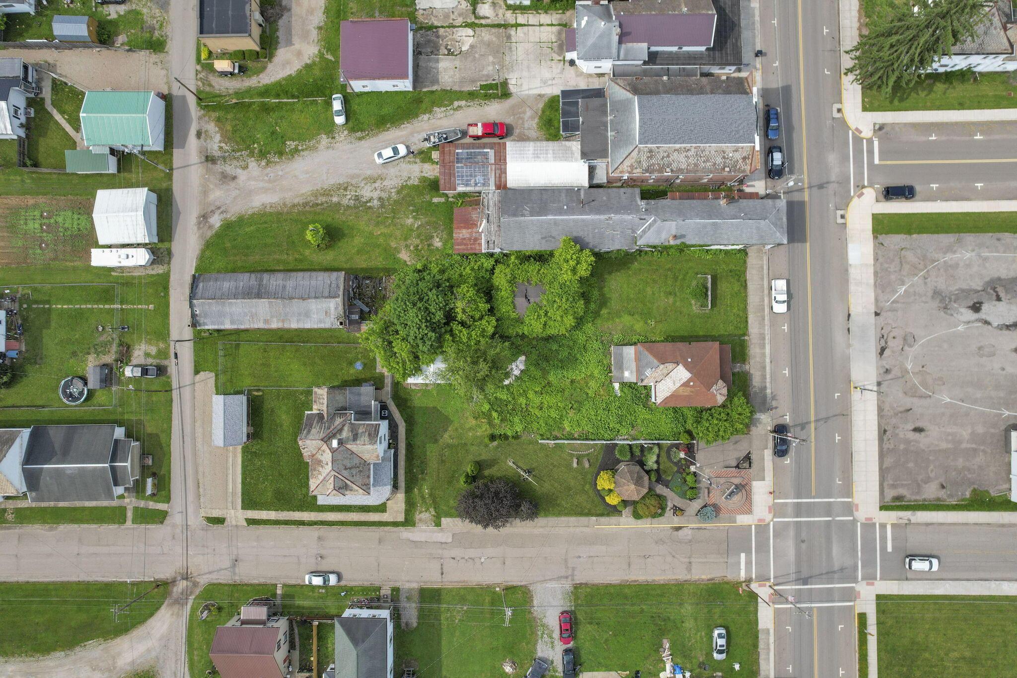 11 N Main Street, Roseville, Ohio image 39
