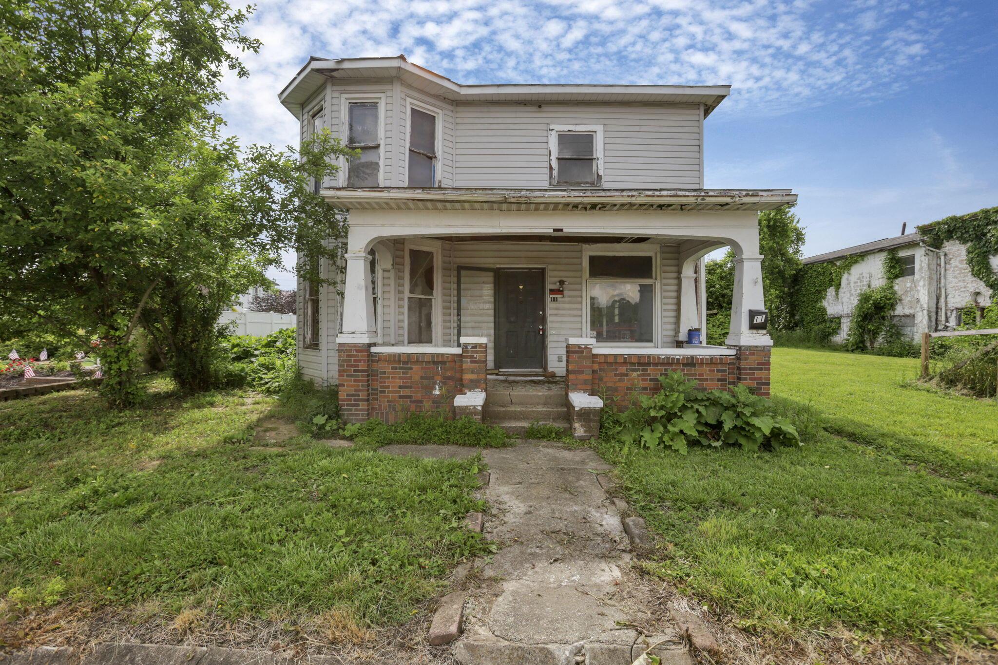 11 N Main Street, Roseville, Ohio image 2