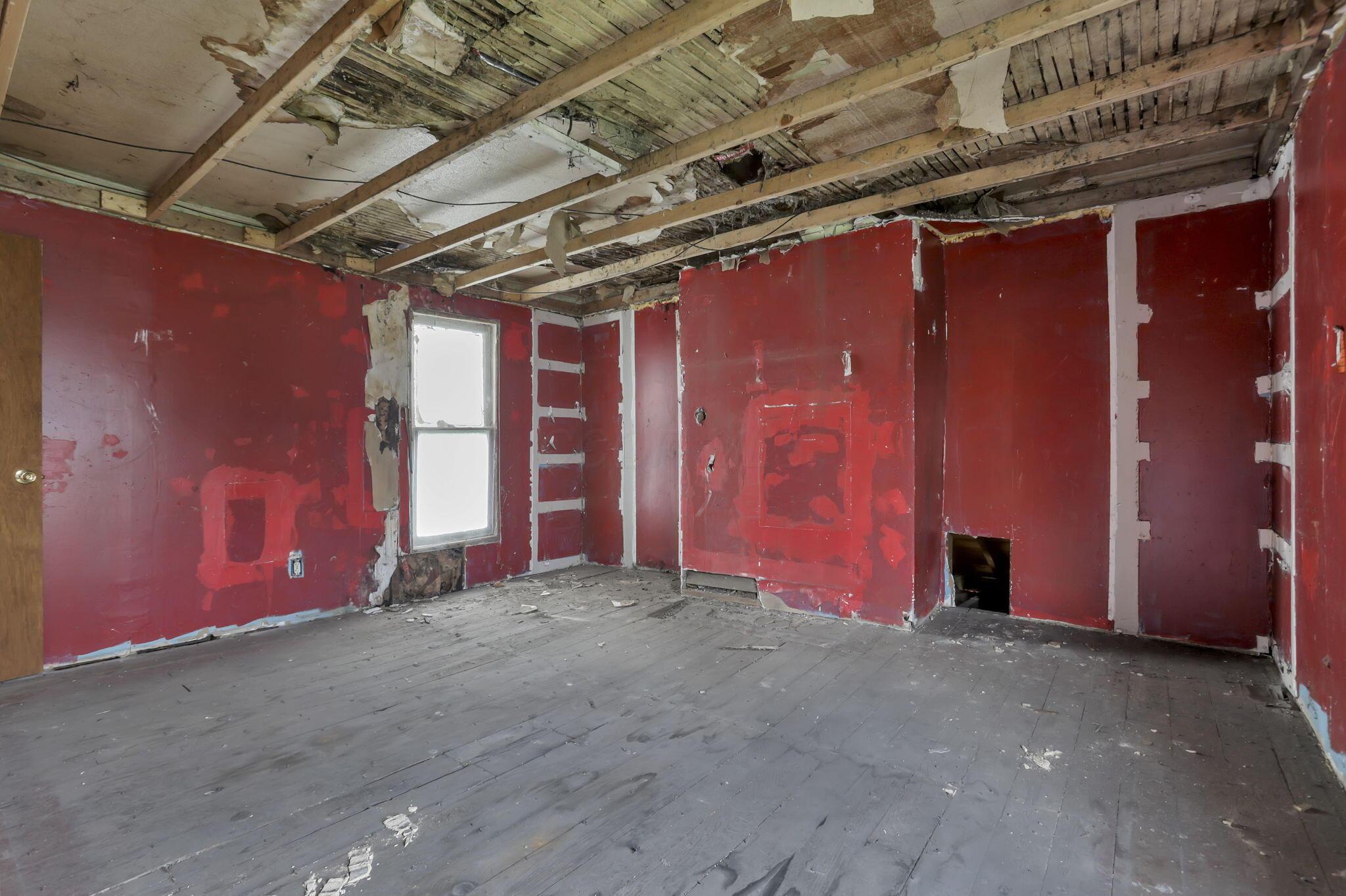 11 N Main Street, Roseville, Ohio image 35