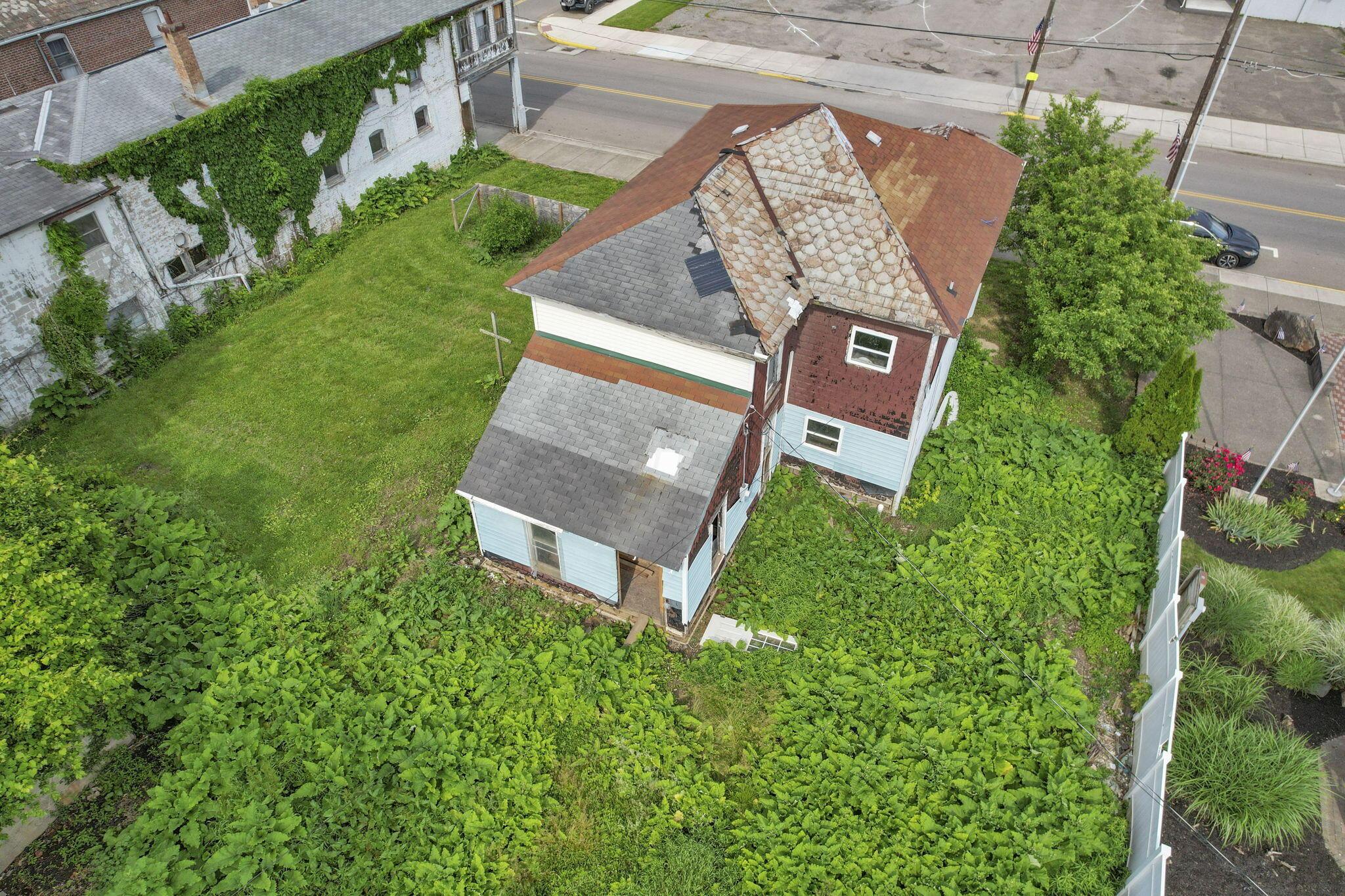 11 N Main Street, Roseville, Ohio image 36