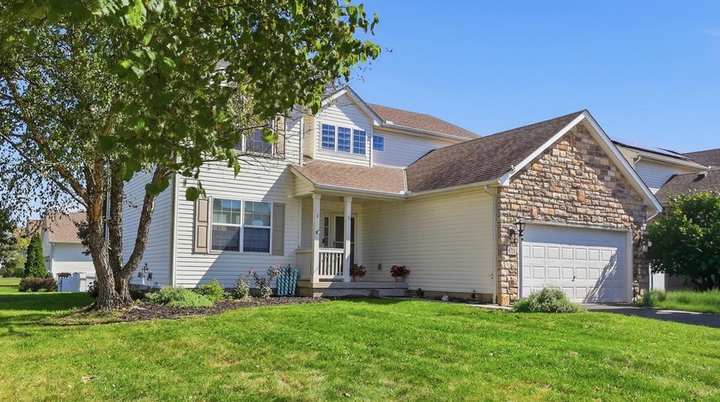 Photo of 173 Butternut Pass Pass, Commercial Point, OH 43116 (MLS # 226037251)