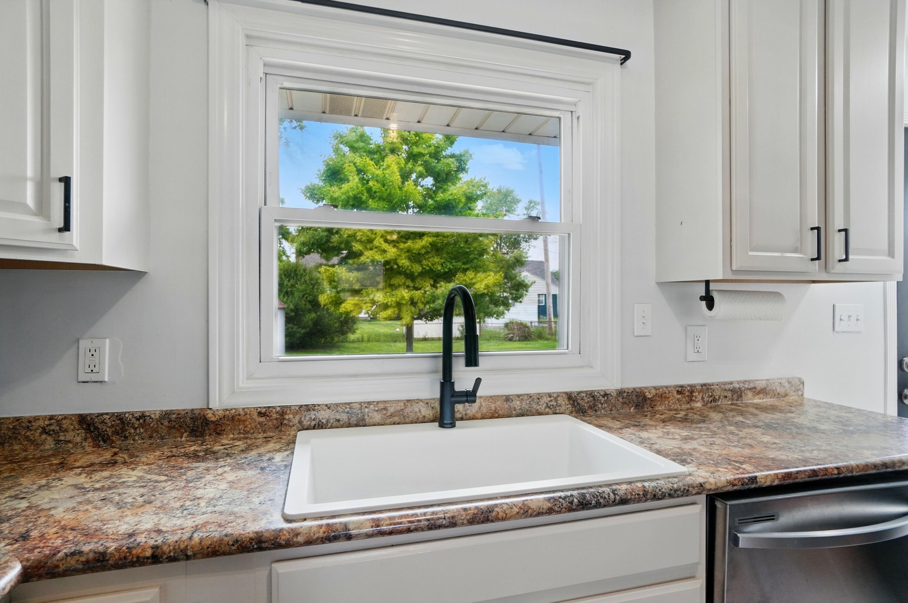 4189 Beechgrove Drive, Grove City, Ohio image 14