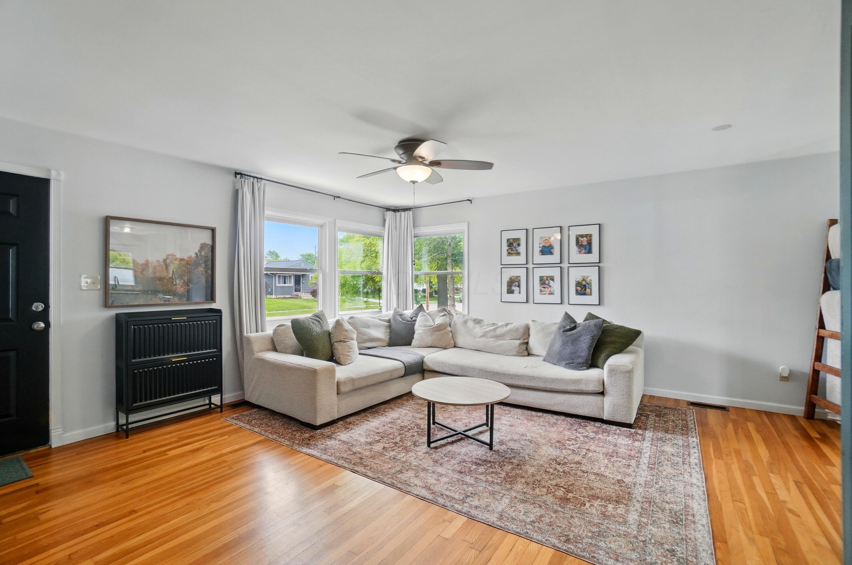 4189 Beechgrove Drive, Grove City, Ohio image 7