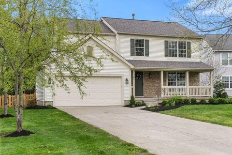 Photo of 6618 Burbank Place, Westerville, OH 43082 (MLS # 226011971)