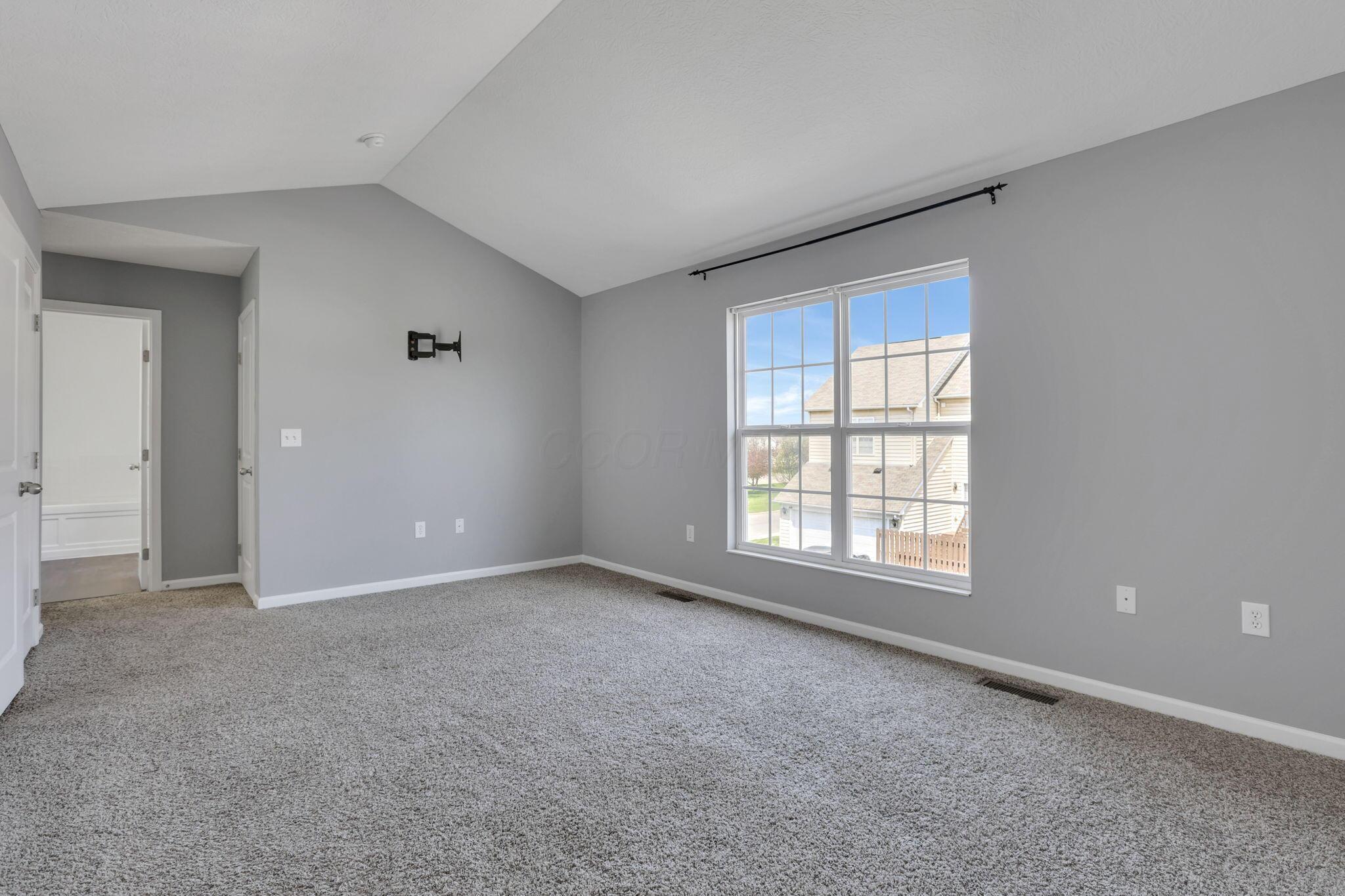 6244 Kingbird Drive, Columbus, Ohio image 26