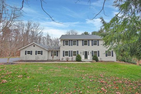 Tiny photo for 410 Fern Hill Drive, Granville, OH 43023 (MLS # 225044899)