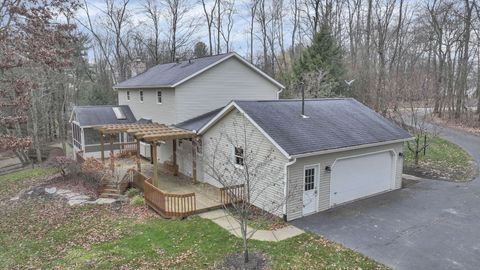 Tiny photo for 410 Fern Hill Drive, Granville, OH 43023 (MLS # 225044899)