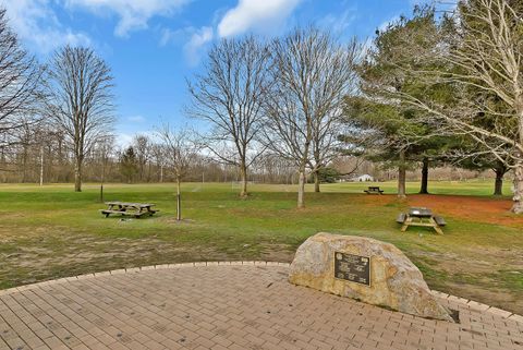 Tiny photo for 410 Fern Hill Drive, Granville, OH 43023 (MLS # 225044899)