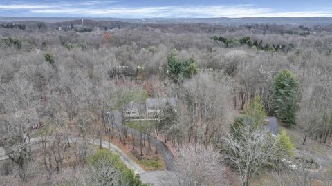 Tiny photo for 410 Fern Hill Drive, Granville, OH 43023 (MLS # 225044899)