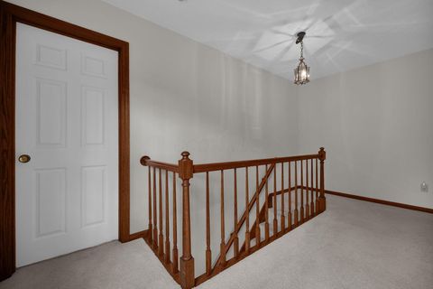 Tiny photo for 410 Fern Hill Drive, Granville, OH 43023 (MLS # 225044899)