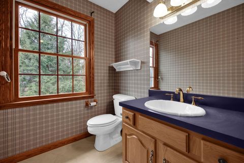 Tiny photo for 410 Fern Hill Drive, Granville, OH 43023 (MLS # 225044899)