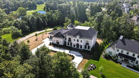 Photo of 10007 Allen Drive, Dublin, OH 43017 (MLS # 225011951)