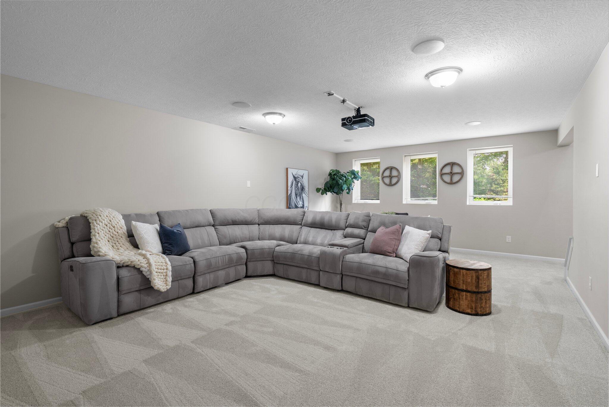 9375 Greystone Court, Plain City, Ohio image 38
