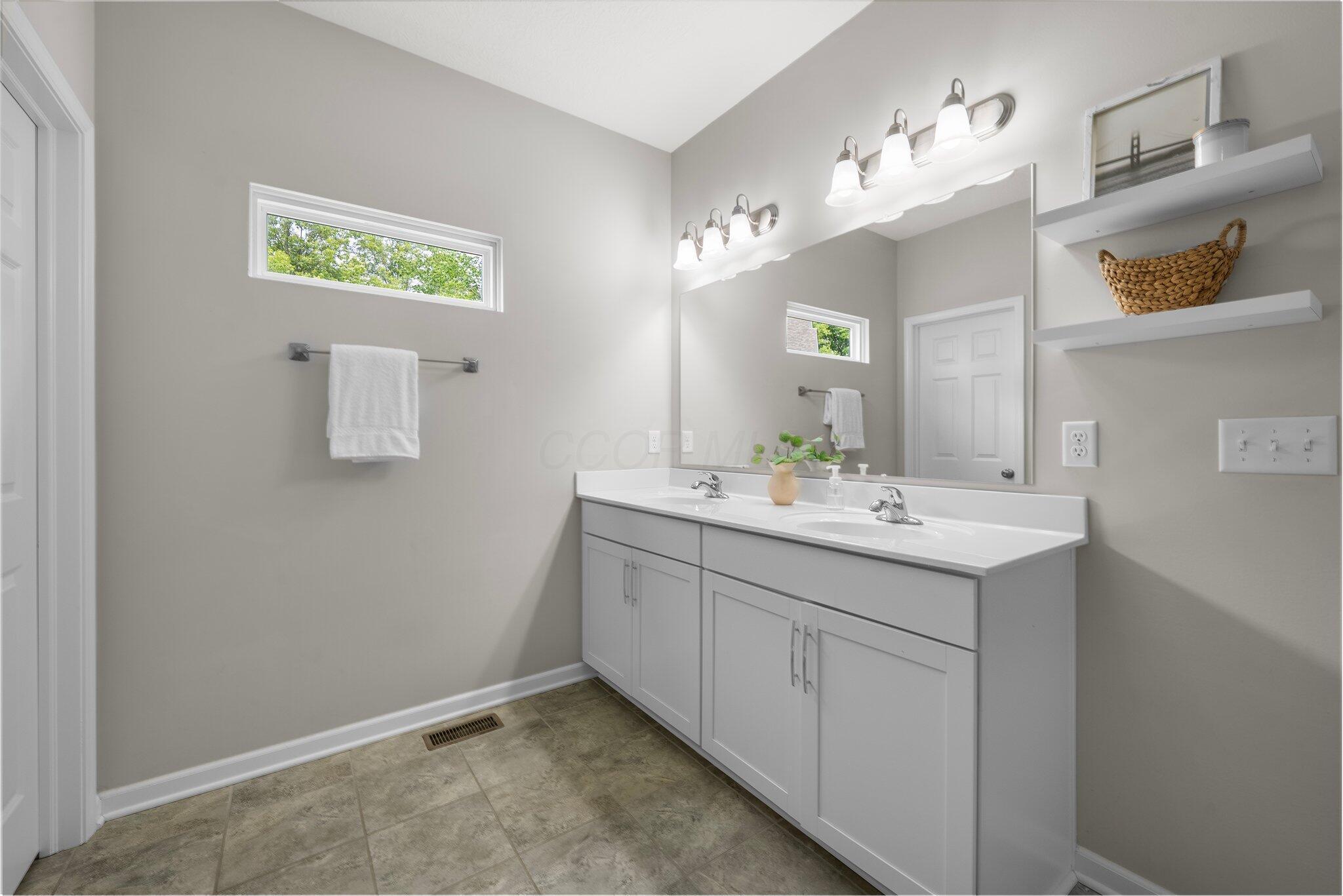 9375 Greystone Court, Plain City, Ohio image 25