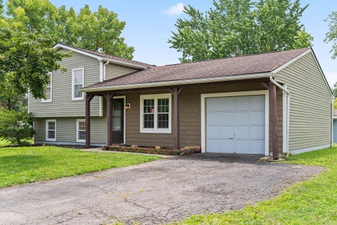 Photo of 655 Blarney Stone Court, Galloway, OH 43119 (MLS # 226028820)