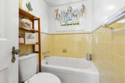 Tiny photo for 109 Riley Street, Mount Vernon, OH 43050 (MLS # 225039566)