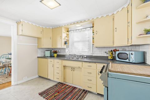 Tiny photo for 109 Riley Street, Mount Vernon, OH 43050 (MLS # 225039566)