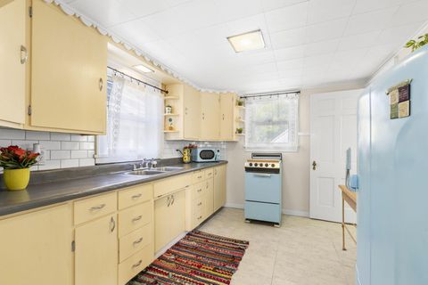 Tiny photo for 109 Riley Street, Mount Vernon, OH 43050 (MLS # 225039566)