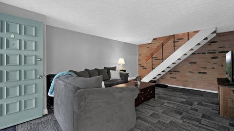 Tiny photo for 2509 Burgandy Lane, Columbus, OH 43232 (MLS # 225042056)