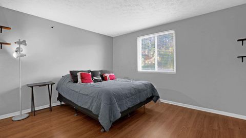 Tiny photo for 2509 Burgandy Lane, Columbus, OH 43232 (MLS # 225042056)