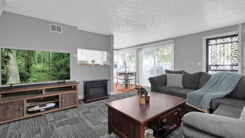 Tiny photo for 2509 Burgandy Lane, Columbus, OH 43232 (MLS # 225042056)