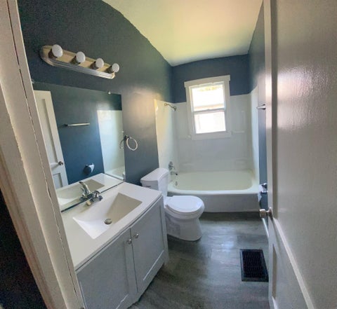 Tiny photo for 2237 Grasmere Avenue, Columbus, OH 43211 (MLS # 226039856)