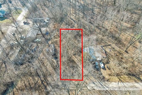 Photo of 0 E Aberdeen Avenue, Columbus, OH 43219 (MLS # 226006710)