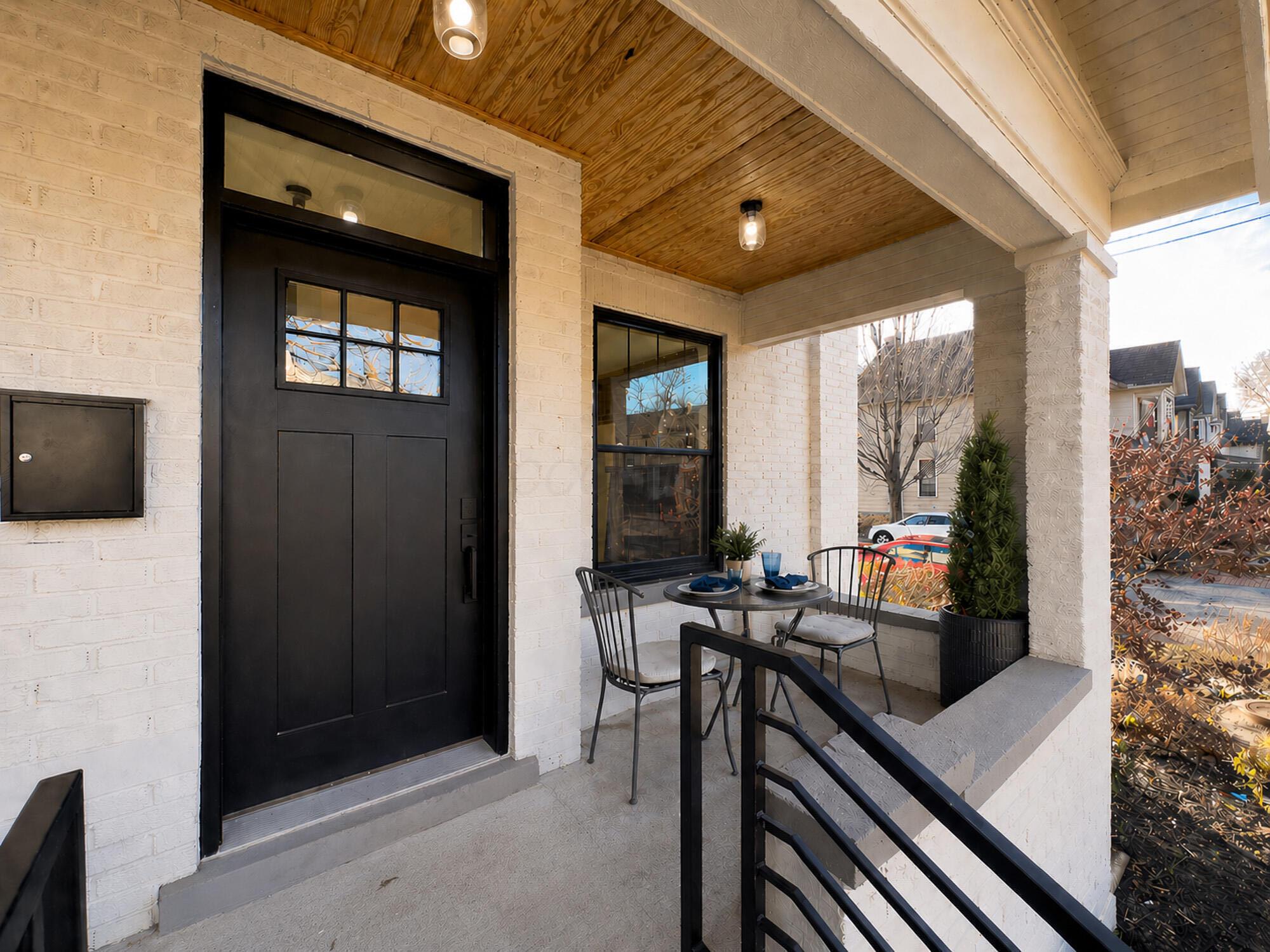 399 W 2nd Avenue