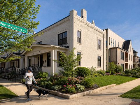 Photo of 399 W 2nd Avenue, Columbus, OH 43201 (MLS # 226011584)
