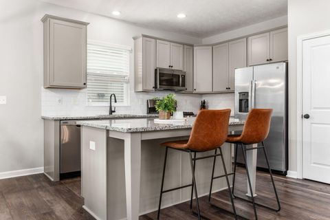 Tiny photo for 4470 Bobwhite, Powell, OH 43065 (MLS # 226007911)