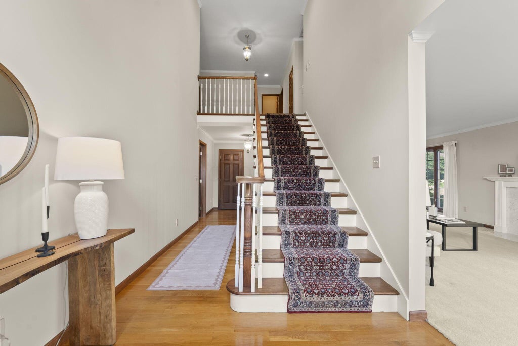 Photo of 2227 Ashbury Close, Powell, OH 43065 (MLS # 226028688)