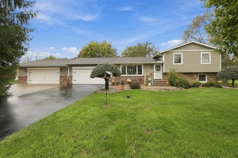 Photo for 6885 Castlewood Drive NW