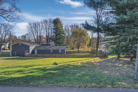 Photo of 0 King Road NE, Thornville, OH 43076 (MLS # 225043459)