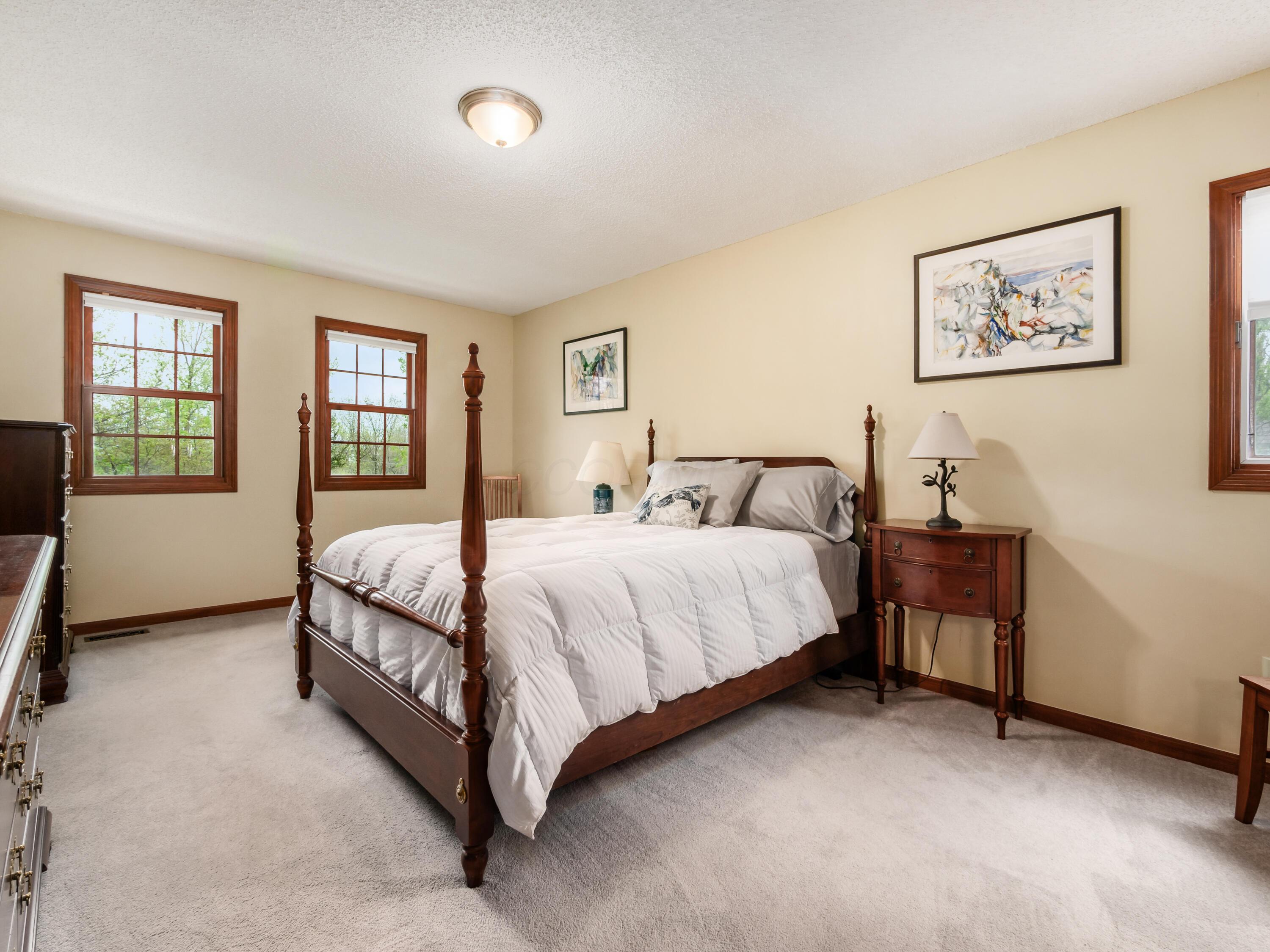 5961 Hayden Run Road, Hilliard, Ohio image 29